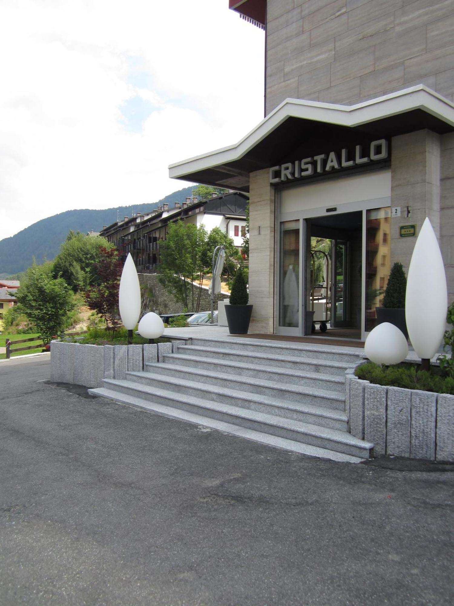 Hotel Cristallo Club Aprica Exterior foto